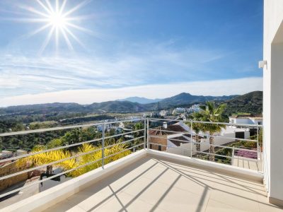 Villa for sale in Los Arqueros-Puerto del Almendro, Benahavís, Málaga (Spain)
