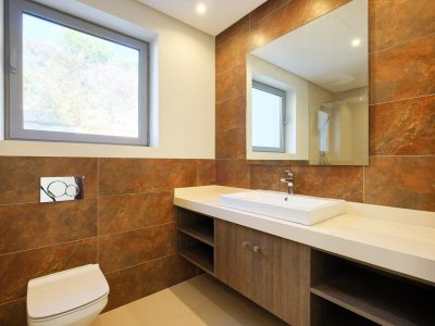 Villa for sale in Los Arqueros-Puerto del Almendro, Benahavís, Málaga (Spain)