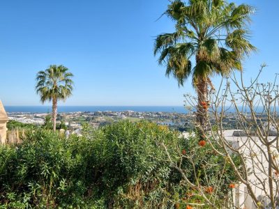 Villa for sale in Los Arqueros-Puerto del Almendro, Benahavís, Málaga (Spain)