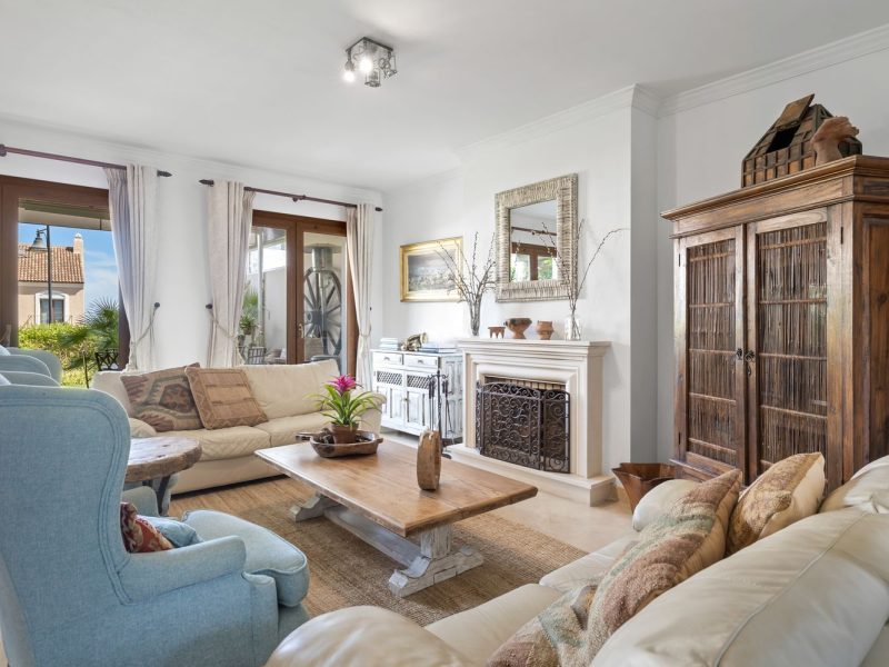 Villa til salg i El Paraíso, Benahavís, Málaga (Spanien)