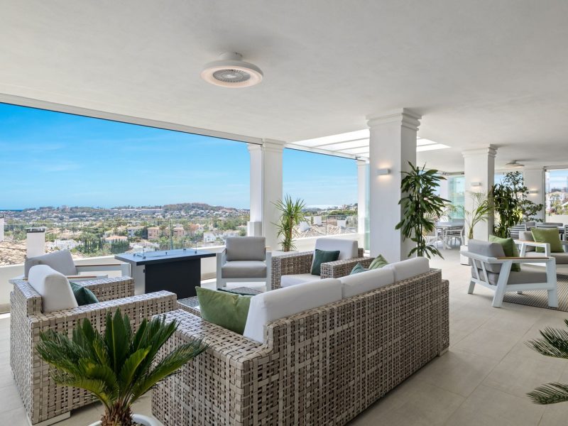 Lejlighed til salg i Nueva Andalucía, Marbella, Málaga (Spanien)