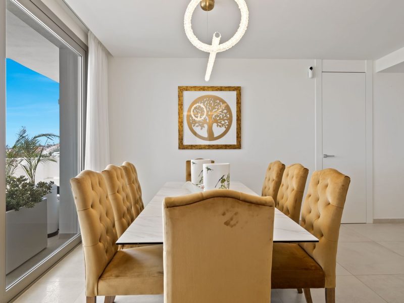 Lejlighed til salg i Nueva Andalucía, Marbella, Málaga (Spanien)