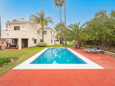 Villa til salgs i San Pedro de Alcántara, Marbella, Málaga (Spania)