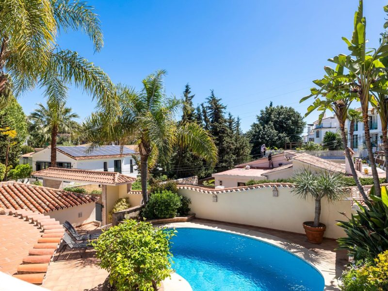 Villa til salgs i Nueva Andalucía, Marbella, Málaga (Spania)