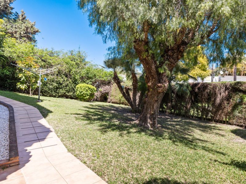 Villa til salgs i Nueva Andalucía, Marbella, Málaga (Spania)