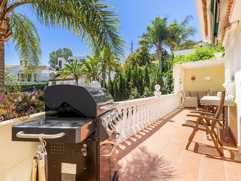 Villa til salgs i Nueva Andalucía, Marbella, Málaga (Spania)