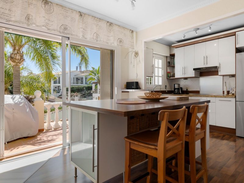 Villa til salgs i Nueva Andalucía, Marbella, Málaga (Spania)