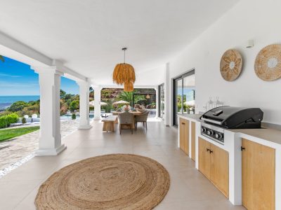 Villa for sale in Altos de Estepona, Estepona, Málaga (Spain)
