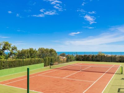 Villa for sale in Altos de Estepona, Estepona, Málaga (Spain)