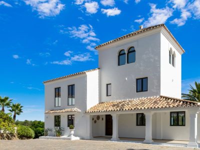 Villa for sale in Altos de Estepona, Estepona, Málaga (Spain)
