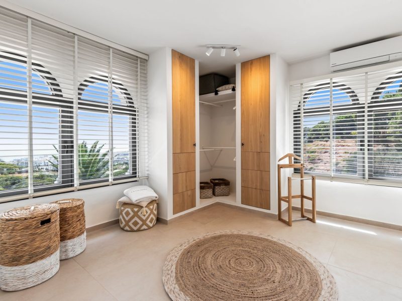 Villa zu verkaufen in Altos de Estepona, Estepona, Málaga (Spanien)