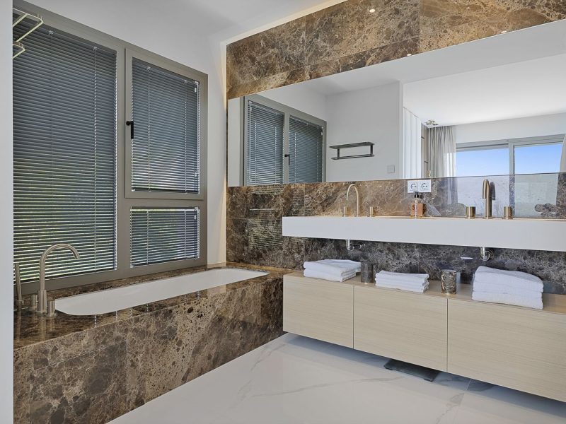 Apartment for sale in La Quinta, Benahavís, Málaga (Spain)