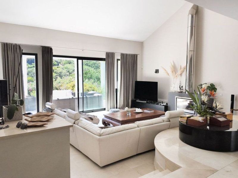 Villa for sale in El Madroñal, Benahavís, Málaga (Spain)