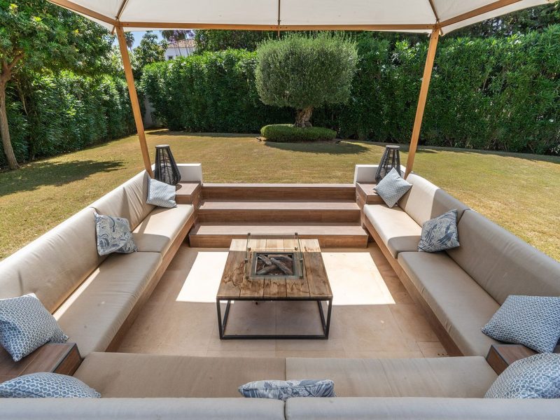 Villa for sale in Benamara - Atalaya, Estepona, Málaga (Spain)