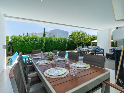 Villa for sale in Benamara - Atalaya, Estepona, Málaga (Spain)