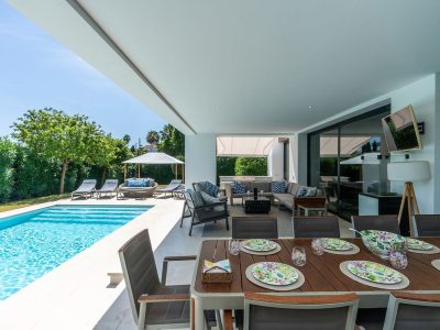 Villa for sale in Benamara - Atalaya, Estepona, Málaga (Spain)