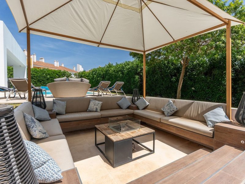 Villa for sale in Benamara - Atalaya, Estepona, Málaga (Spain)