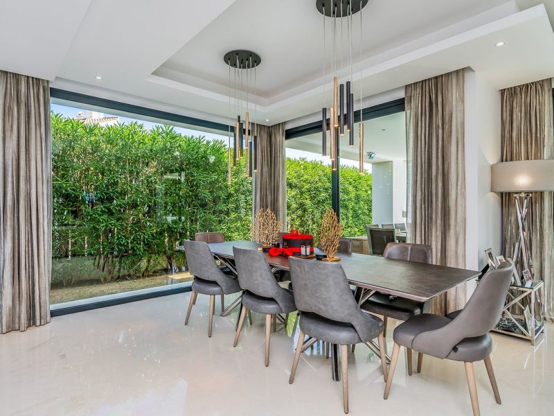 Villa for sale in Benamara - Atalaya, Estepona, Málaga (Spain)