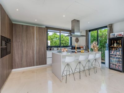 Villa for sale in Benamara - Atalaya, Estepona, Málaga (Spain)