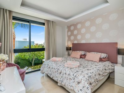 Villa for sale in Benamara - Atalaya, Estepona, Málaga (Spain)