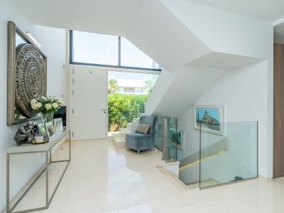 Villa for sale in Benamara - Atalaya, Estepona, Málaga (Spain)