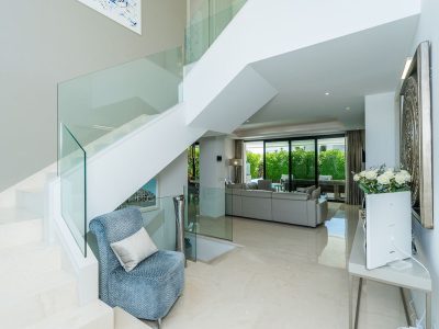 Villa for sale in Benamara - Atalaya, Estepona, Málaga (Spain)