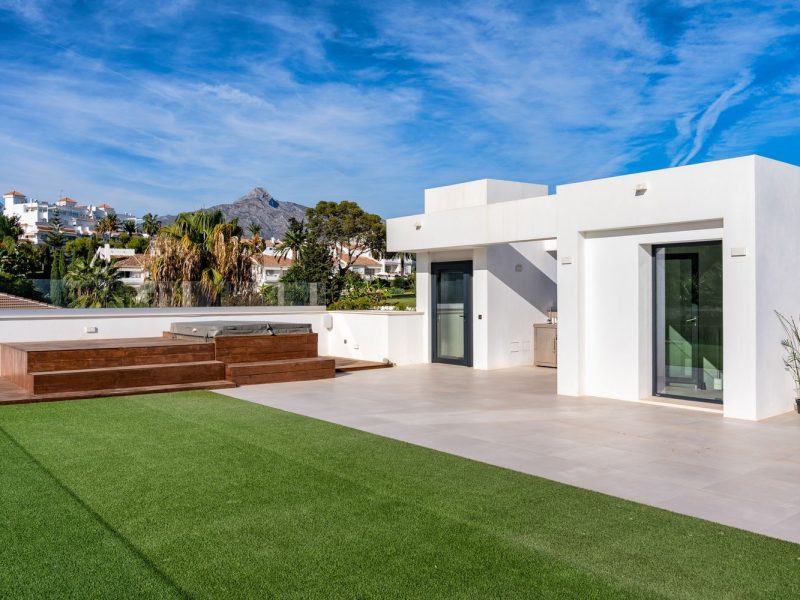 Villa for sale in Nueva Andalucía, Marbella, Málaga (Spain)