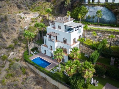 Huvila myynnissä Benahavís, Benahavís, Málaga (Espanja)