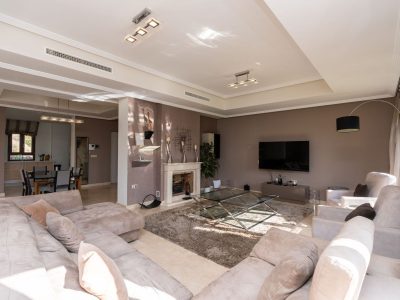 Huvila myynnissä Benahavís, Benahavís, Málaga (Espanja)