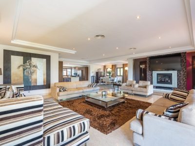 Villa til salg i Nueva Andalucía, Marbella, Málaga (Spanien)