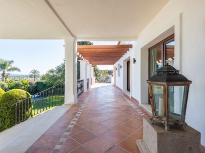 Villa til salg i Nueva Andalucía, Marbella, Málaga (Spanien)