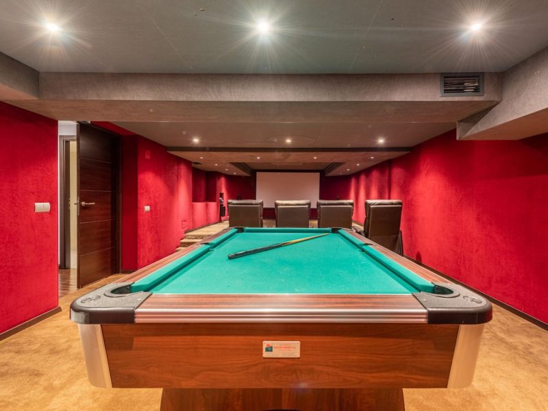 Villa til salg i Nueva Andalucía, Marbella, Málaga (Spanien)