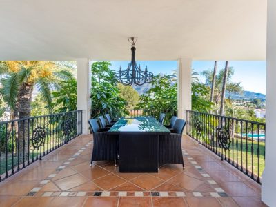 Villa til salg i Nueva Andalucía, Marbella, Málaga (Spanien)