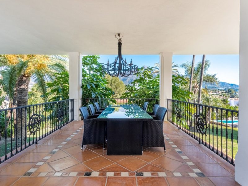 Villa til salg i Nueva Andalucía, Marbella, Málaga (Spanien)