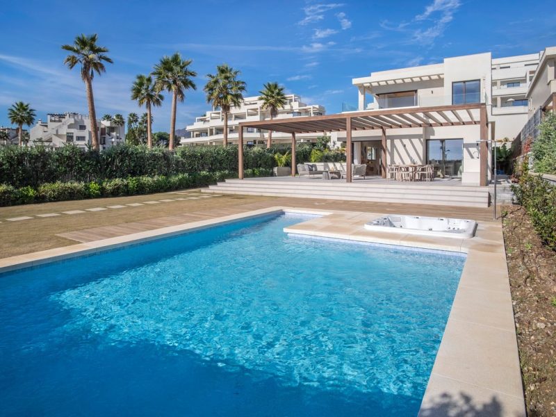 Villa for sale in Selwo, Estepona, Málaga (Spain)