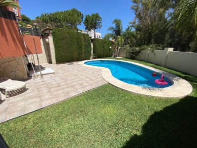 Villa for sale in El Pinar - Palacio de Congresos, Torremolinos, Málaga (Spain)