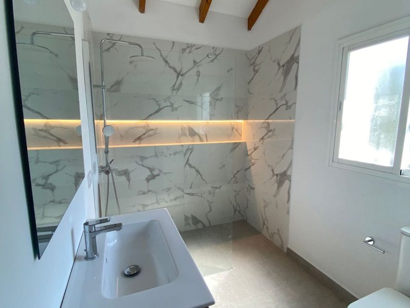 Villa til salgs i Rio Real-Los Monteros, Marbella, Málaga (Spania)