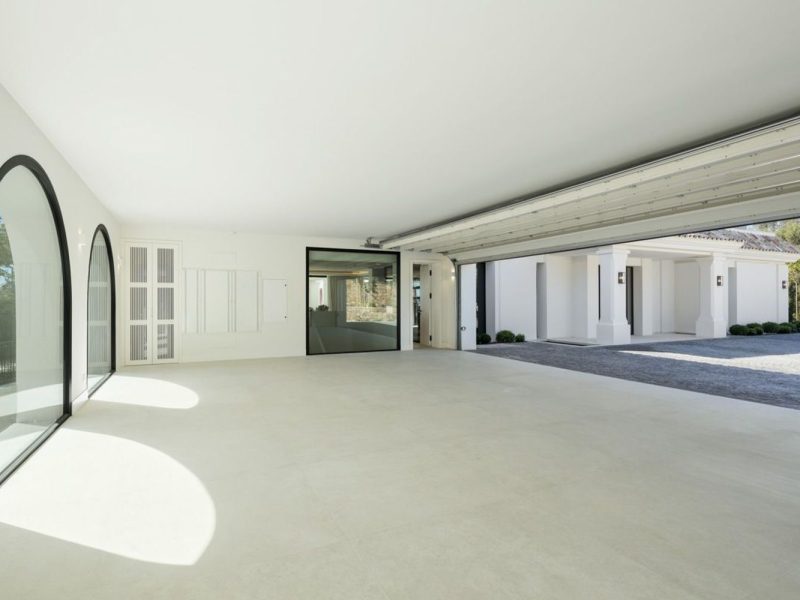 Вилла на продажу в Nagüeles-Milla de Oro, Марбелья, Малага (Испания)