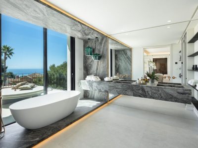Villa til salgs i Nagüeles-Milla de Oro, Marbella, Málaga (Spania)