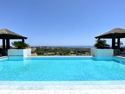 Huvila myynnissä Los Flamingosissa, Benahavísissa, Málagassa (Espanja)