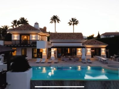 Huvila myynnissä Los Flamingosissa, Benahavísissa, Málagassa (Espanja)