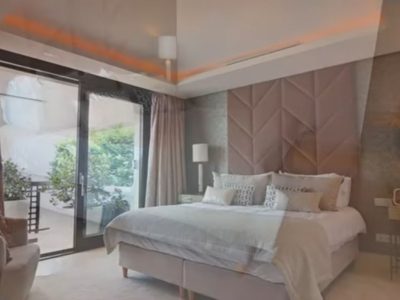 Huvila myynnissä Los Flamingosissa, Benahavísissa, Málagassa (Espanja)