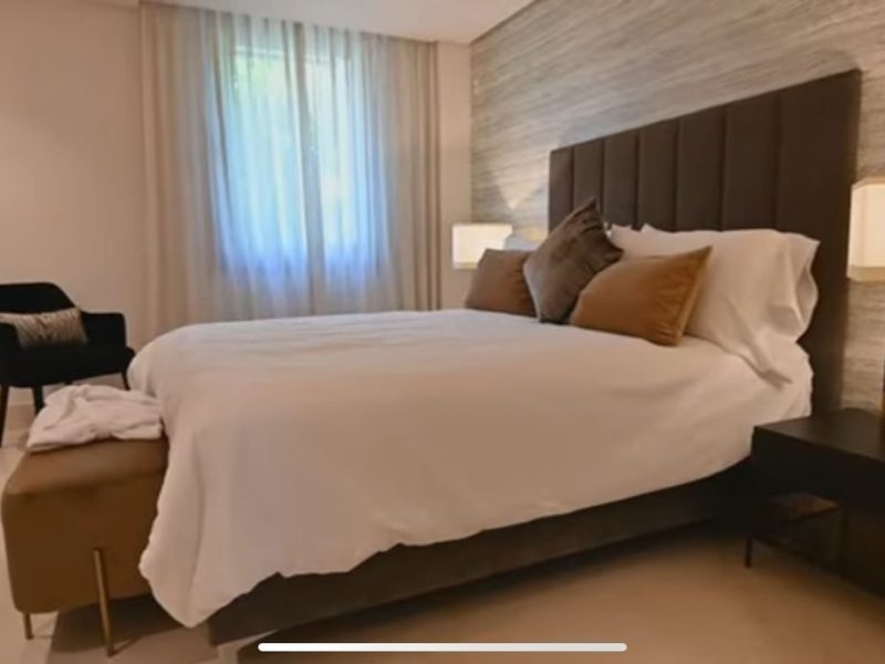 Huvila myynnissä Los Flamingosissa, Benahavísissa, Málagassa (Espanja)