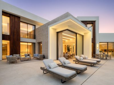 Villa til salgs i Nueva Andalucía, Marbella, Málaga (Spania)