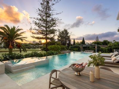 Villa til salgs i Nueva Andalucía, Marbella, Málaga (Spania)