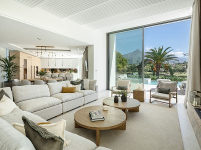 Villa til salgs i Nueva Andalucía, Marbella, Málaga (Spania)