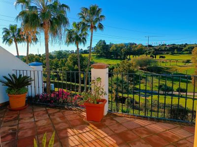 Villa te koop in Playa Bahía Dorada, Estepona, Málaga (Spanje)