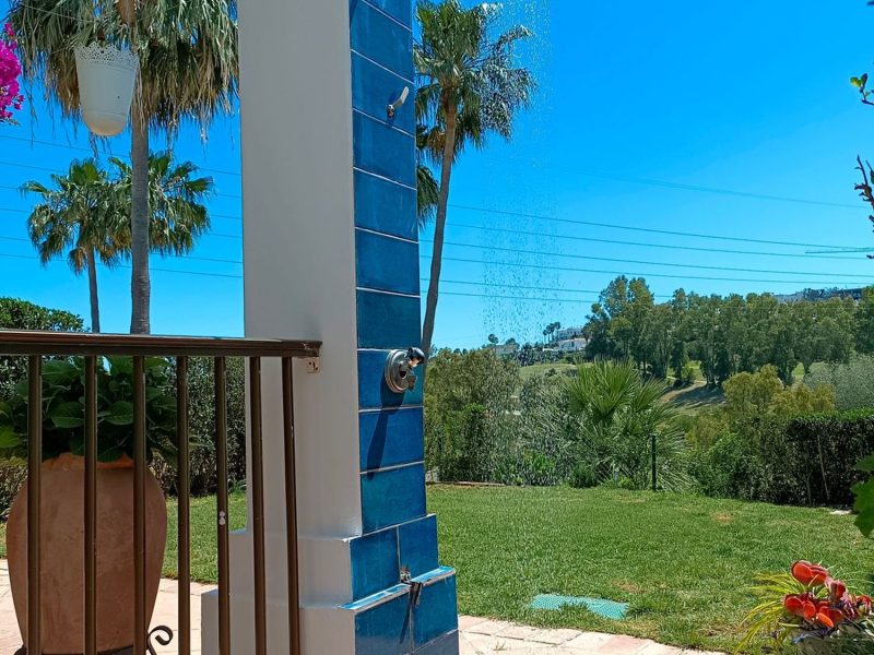 Villa te koop in Playa Bahía Dorada, Estepona, Málaga (Spanje)