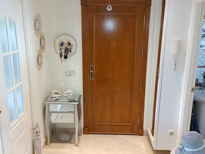 Villa te koop in Playa Bahía Dorada, Estepona, Málaga (Spanje)