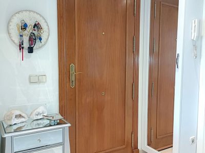 Villa te koop in Playa Bahía Dorada, Estepona, Málaga (Spanje)